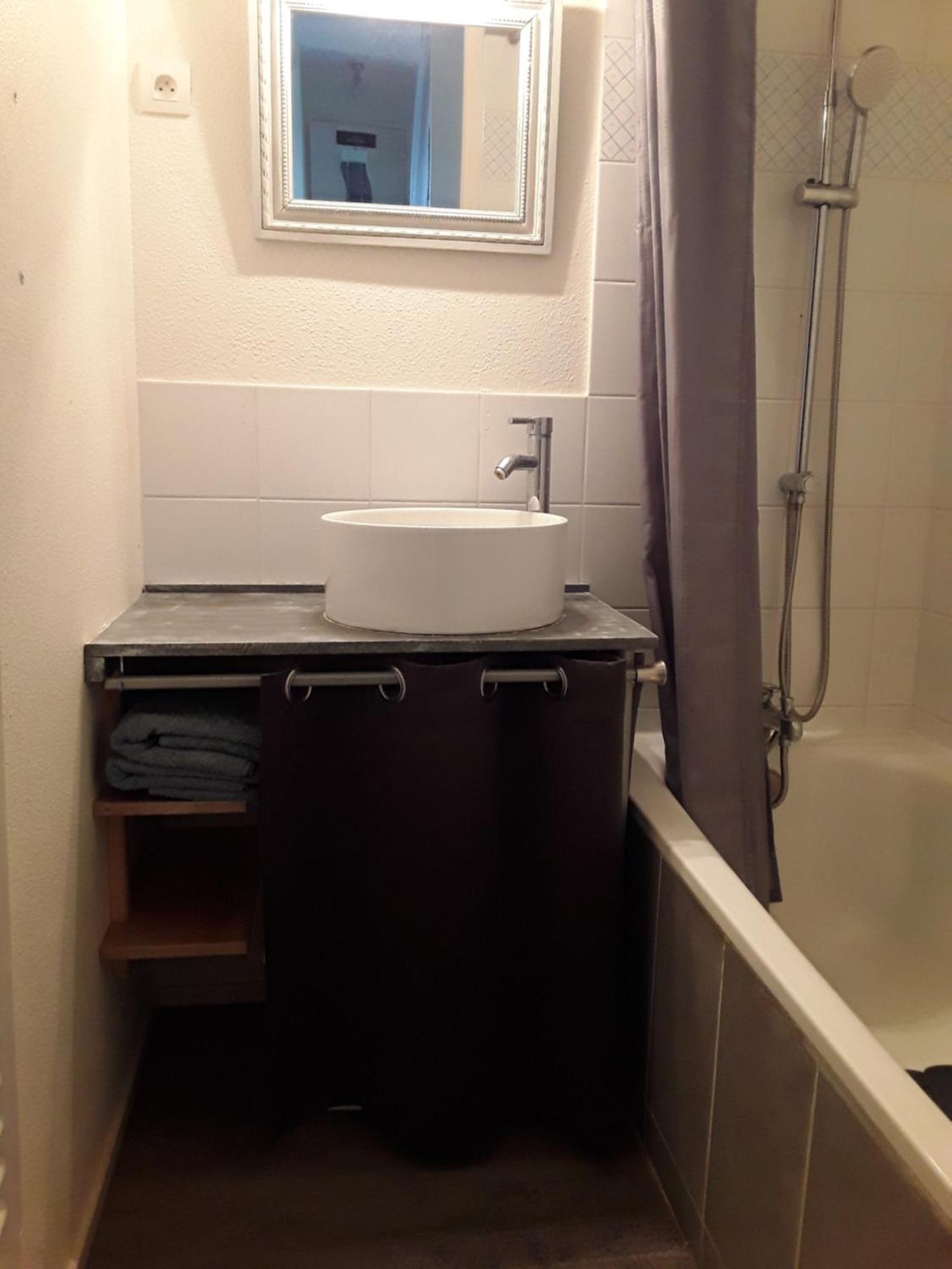 A 100 Metres De La Apartment
